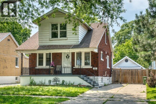 Photo - 2309 Alexis Rd