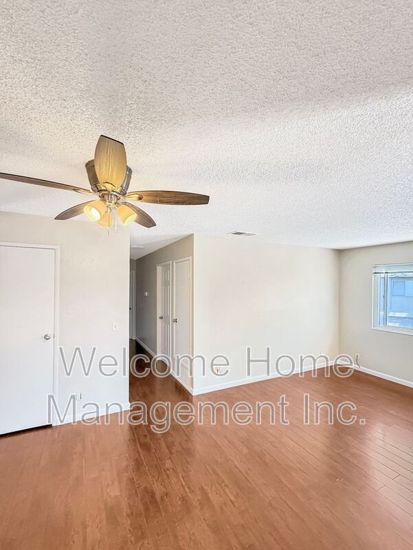 Photo - 1037 Mohr Ln