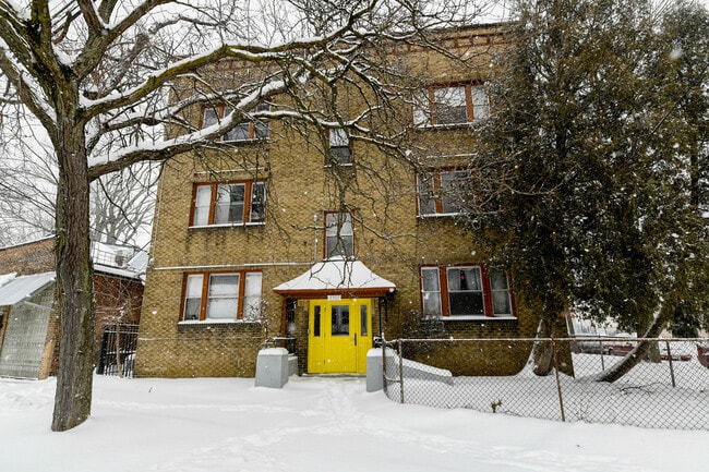 Photo - 8302 Lake Ave Apartments