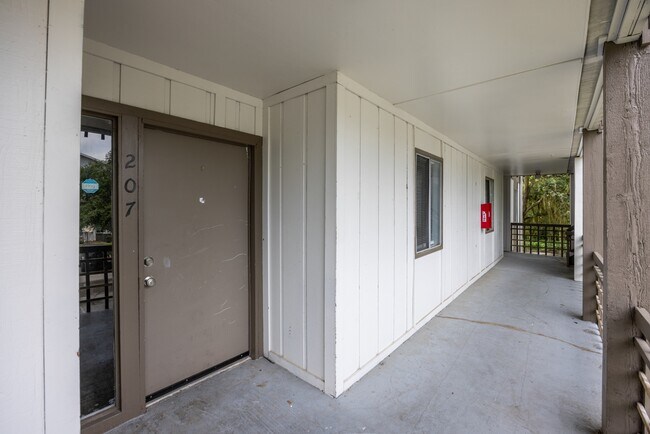 Photo - 6519 W Newberry Rd