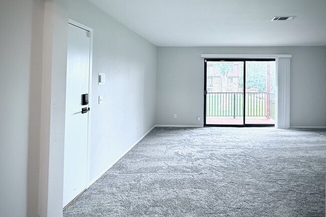 Photo - 5102 25th Ave Ct Unit 201