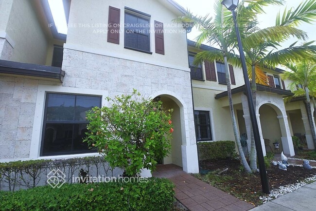 Building Photo - 10489 W 33rd Way