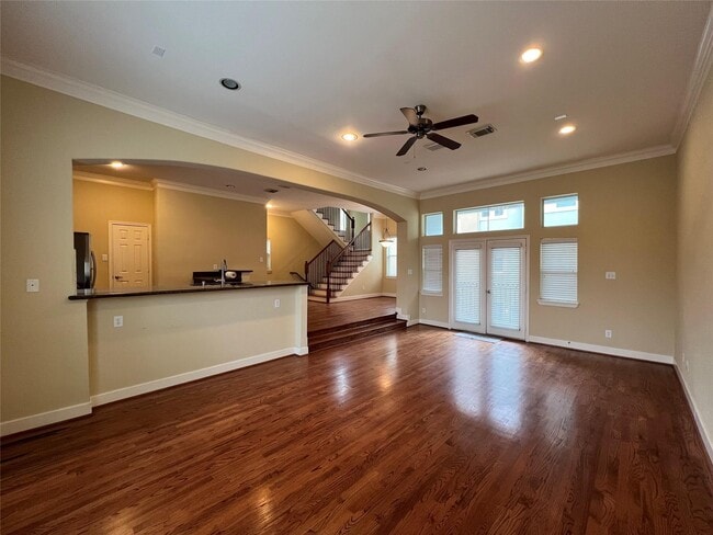 Photo - 1138 W 26th St