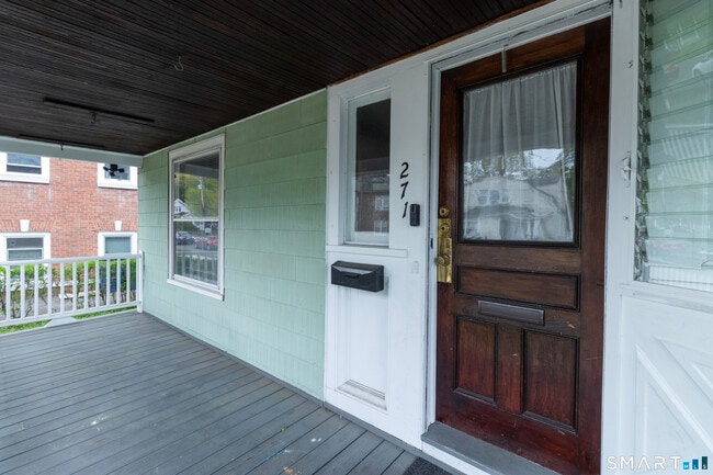 Photo - 271 Brown St