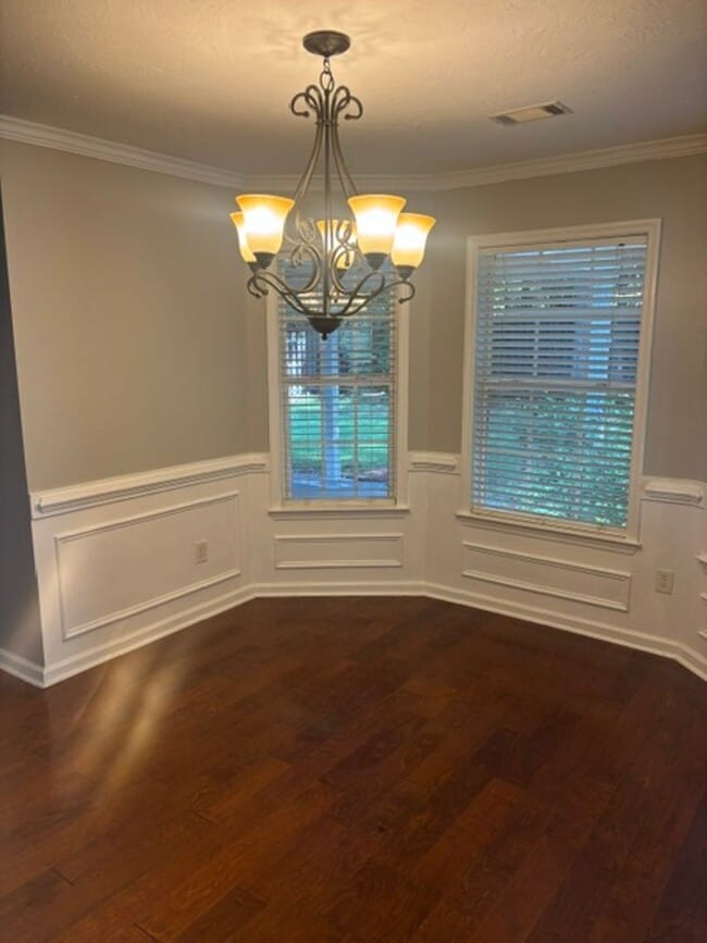 Photo - 377 Sandleton Way