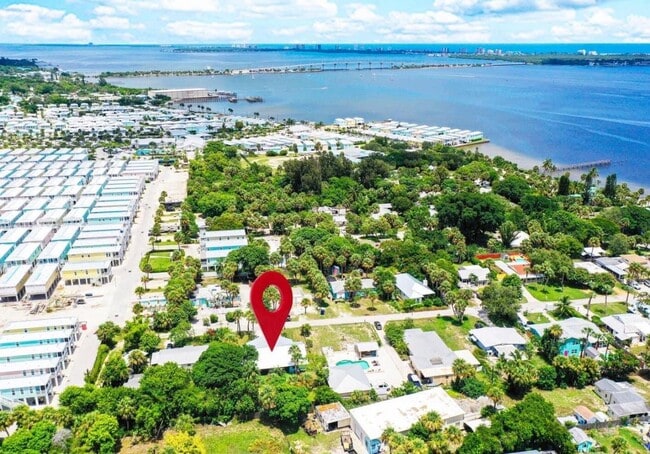 Photo - 2134 NE Pelican Ter