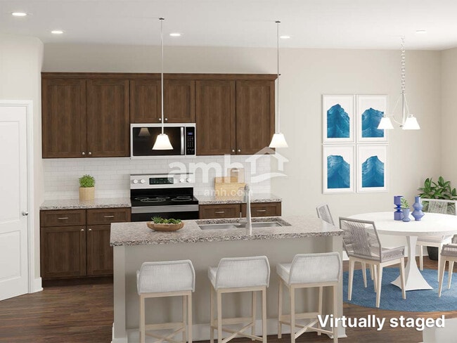 Photo - 1353 Lomond Dr