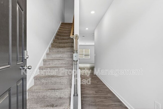 Photo - 3705 Nathans Wy