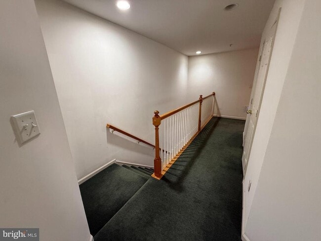 Photo - 344 Hart Mews