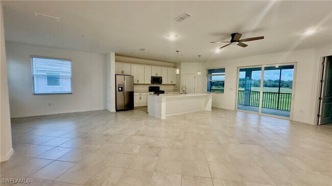 Photo - 43261 Water Bird Wy Unidad 5721