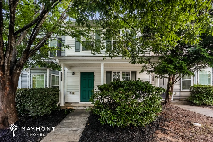 Photo - 731 Crestwell Cir House