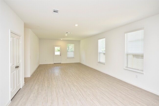 Photo - 25473 Cilantro Dr