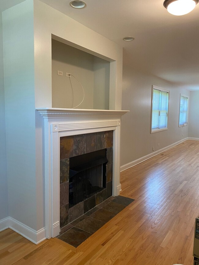 Photo - 4222 S Indiana Ave