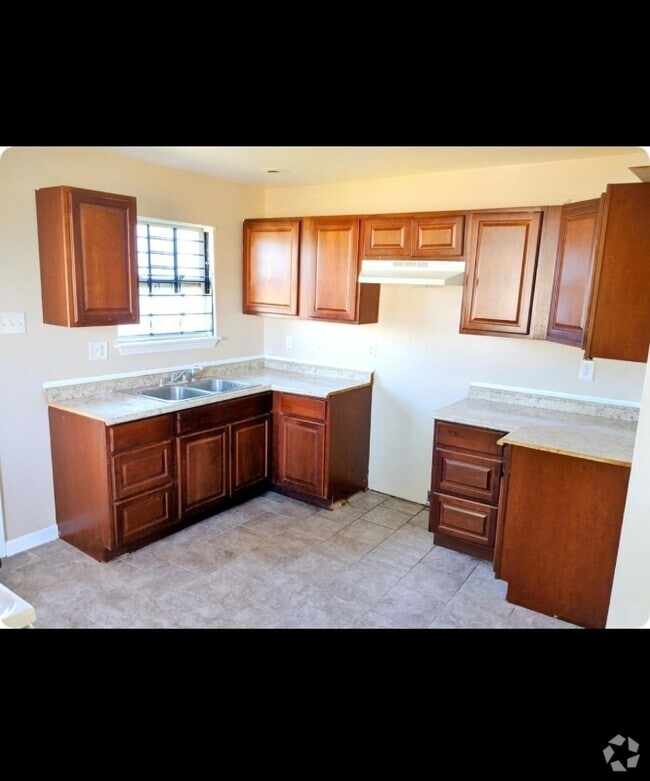 Building Photo - 1330 Alabo St Rental