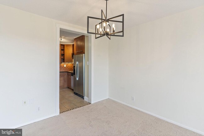 Photo - 203 Yoakum Pkwy Unit 1116
