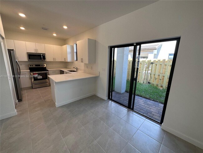 Photo - 261 SW 159th Way