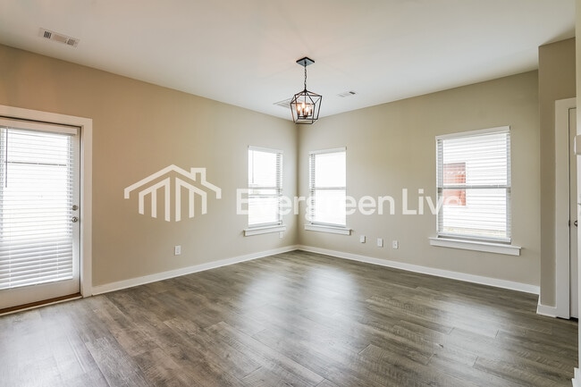 Photo - 11103 Summerchase Lp