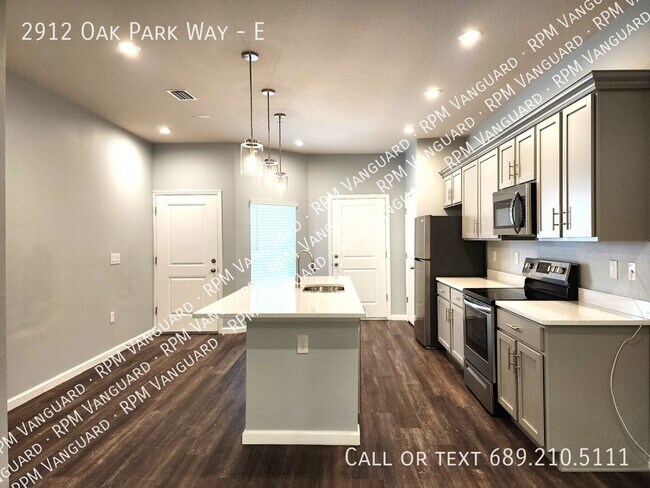 2912 Oak Park Way