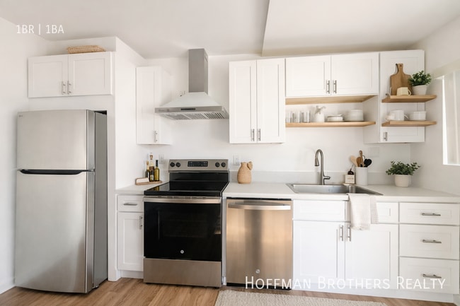 Building Photo - 14161 Friar St Unit 2