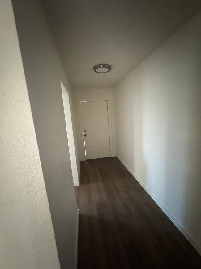 Photo - 21089 Klamath Rd