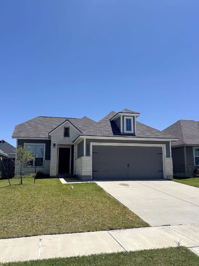 Building Photo - "Charming 3-Bedroom Retreat with 2 Baths in Bryan, TX – Cozy Comfort Awaits!"