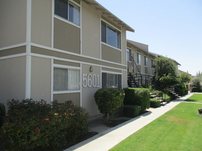 Ming Tree Apartments