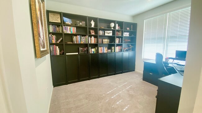 Photo - 4081 Lotus St