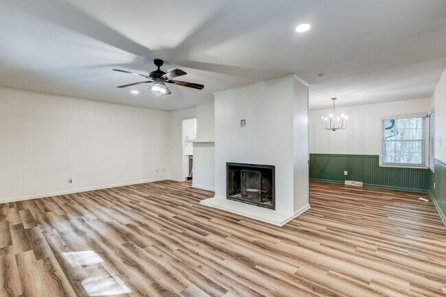 Photo - Private Home on Spacious Lot in Browns Sum...