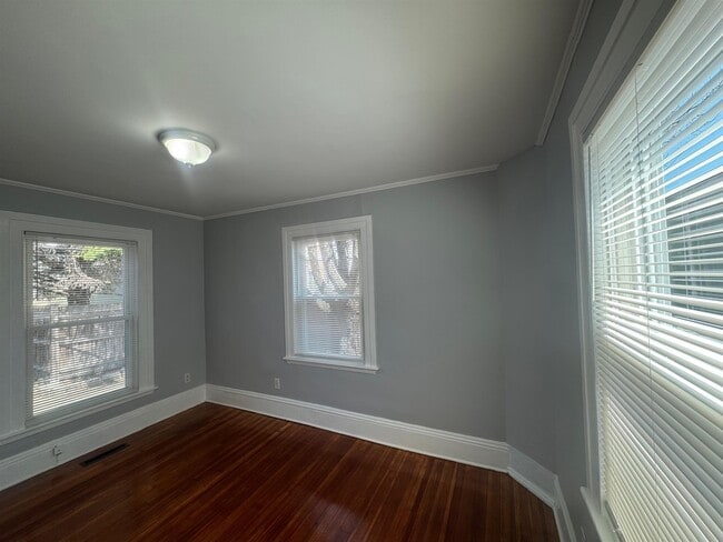 Photo - 516R Somerville Ave