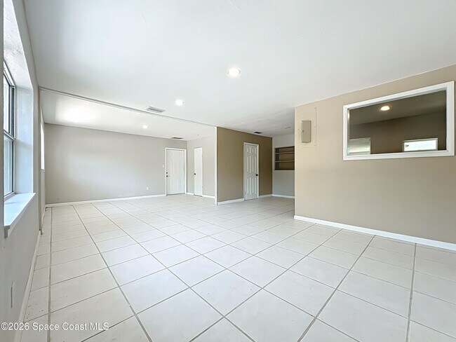 Photo - 1424 Pineda St