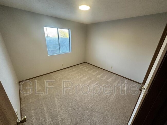 Photo - 5820 S 52nd St Unit 3