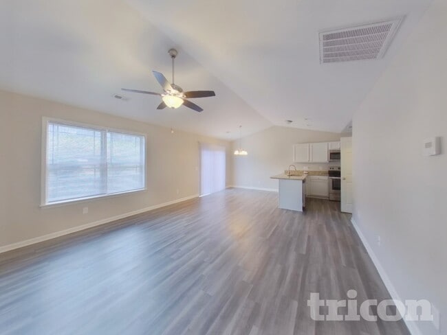 Photo - 113 Mariner Ct