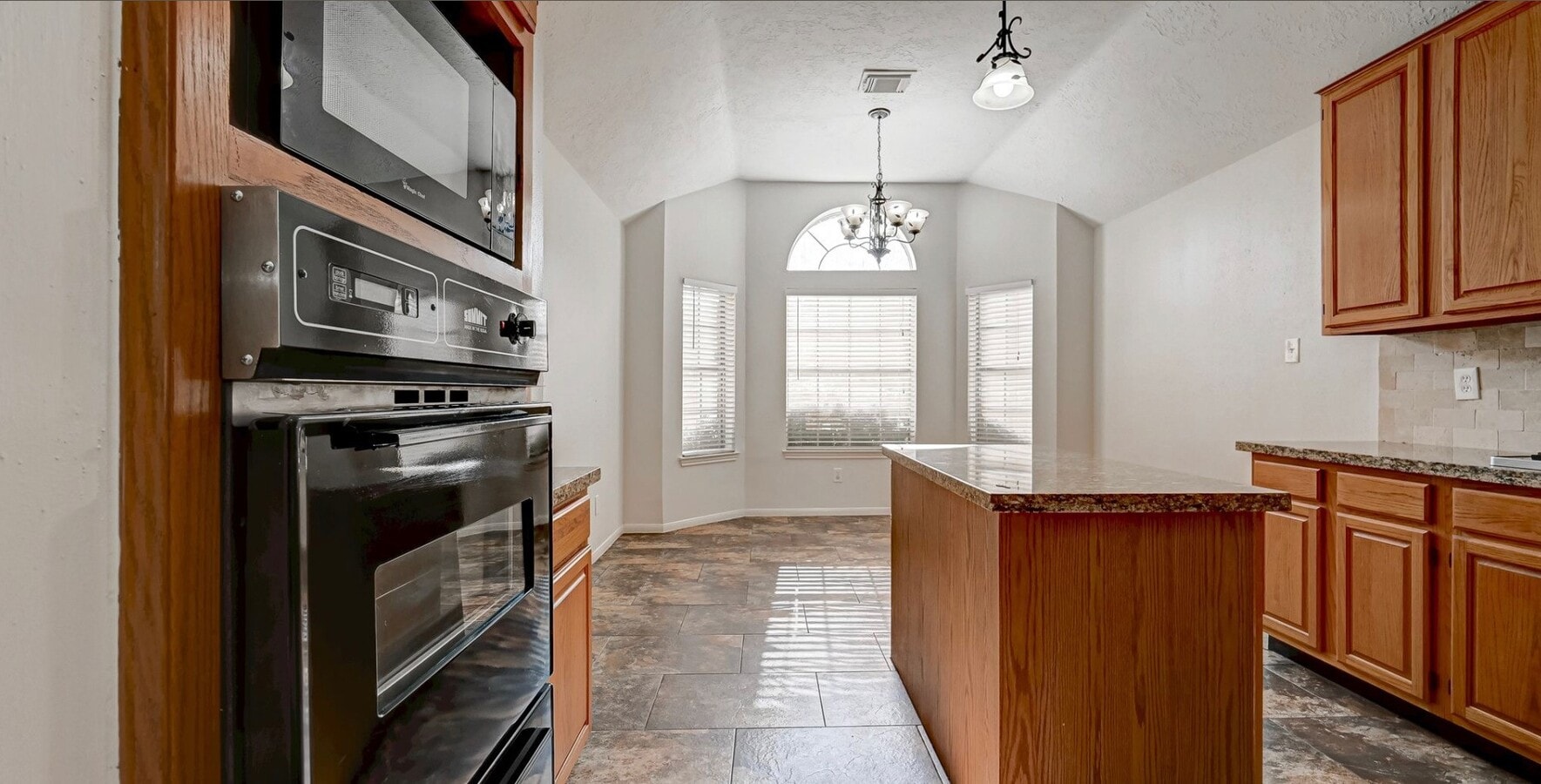 Photo - 9803 Knights Dr