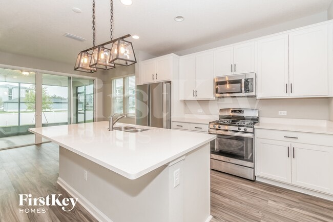 Photo - 2081 Amberly Dr