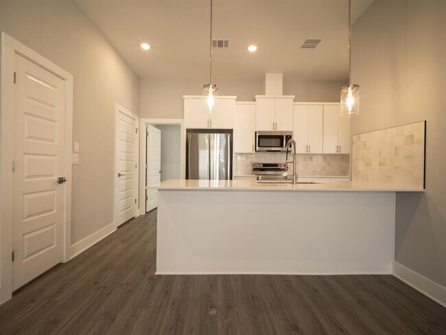 Photo - 120 Kimble Ln