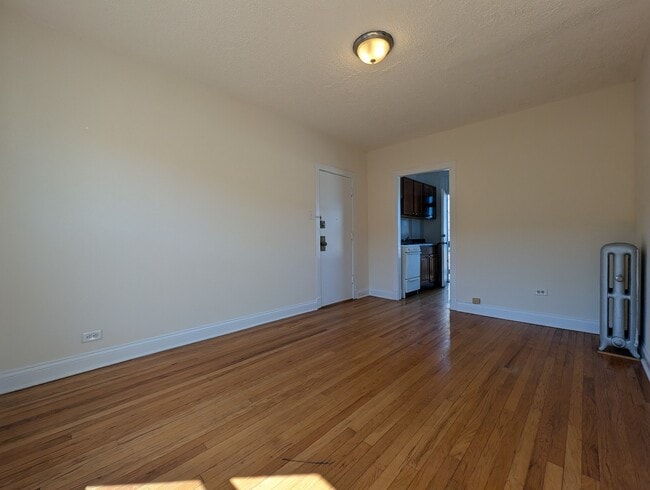 Photo - 2653 N Spaulding Ave Unit 2E