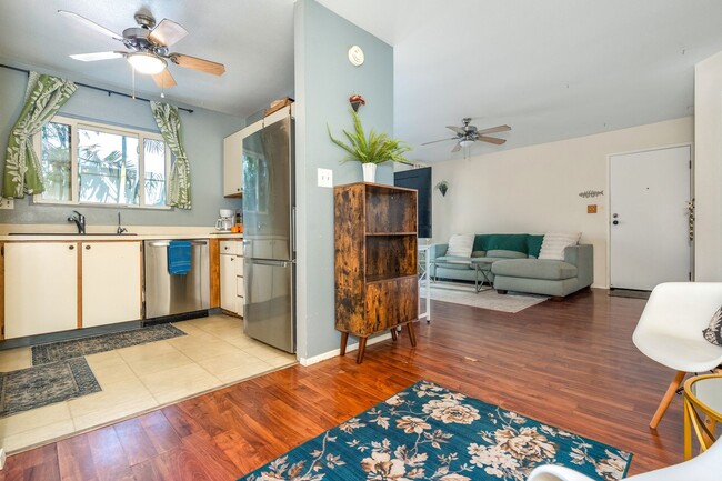 Photo - 3 bed- $3500 - Available now!! Furnished. Condo