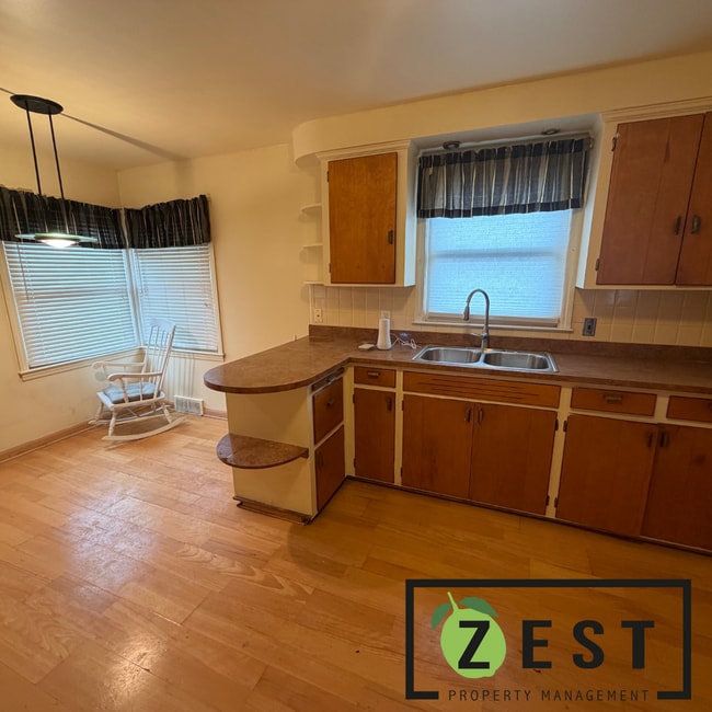 Photo - Excellent 3 Bed 1.5 Bath with basement & garage only $1,250/mo!  Open House Friday March 20th