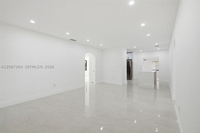 Photo - 5000 SW 5th St