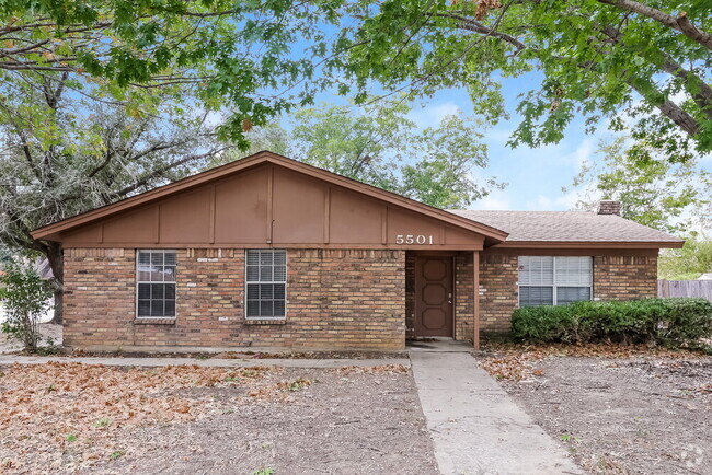 Building Photo - 5501 Shady Meadow St Rental