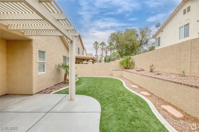 Building Photo - 8249 Peaceful Canyon Dr Rental