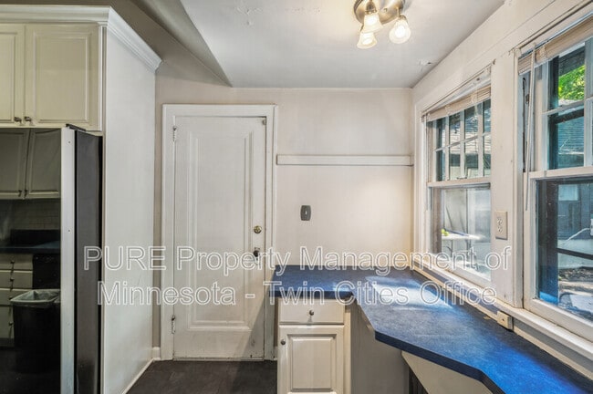 Photo - 1123 Kenwood Pkwy