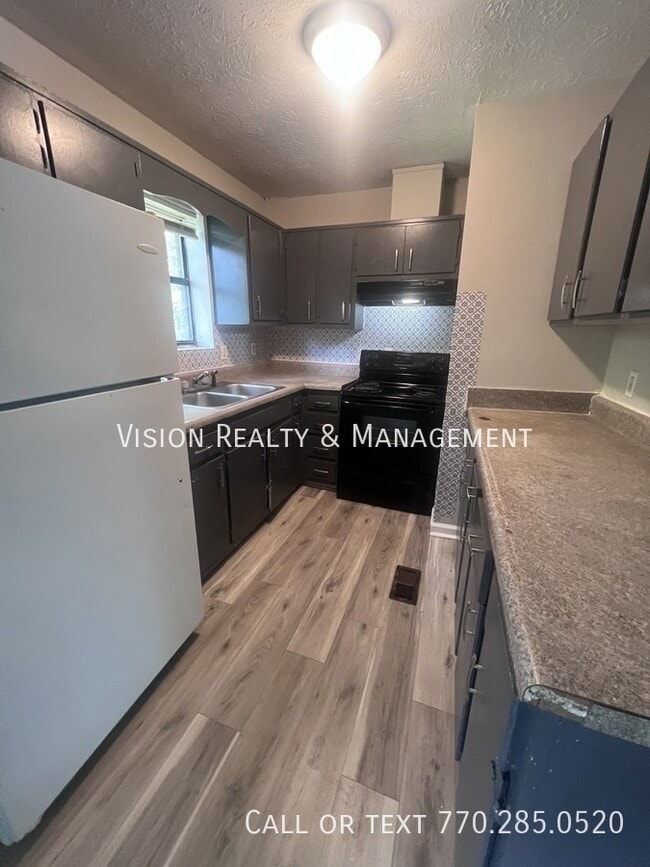 Photo - 155 Castleman Rd