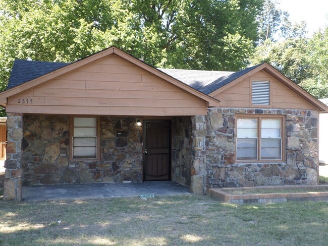 Building Photo - 2311 Pratt St Rental