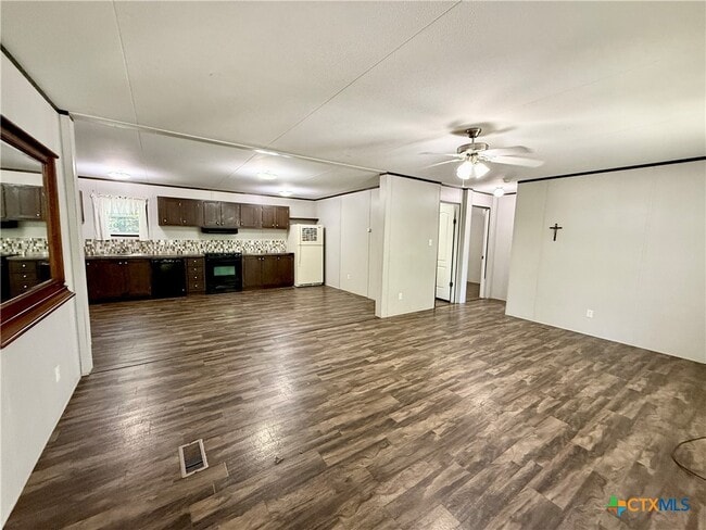 Photo - 167 Deer Ln