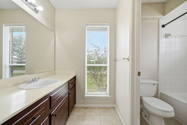 Photo - 4506 Jamaica Ln