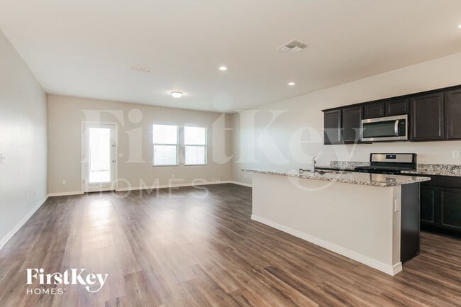 Photo - 20037 W Mesquite Dr