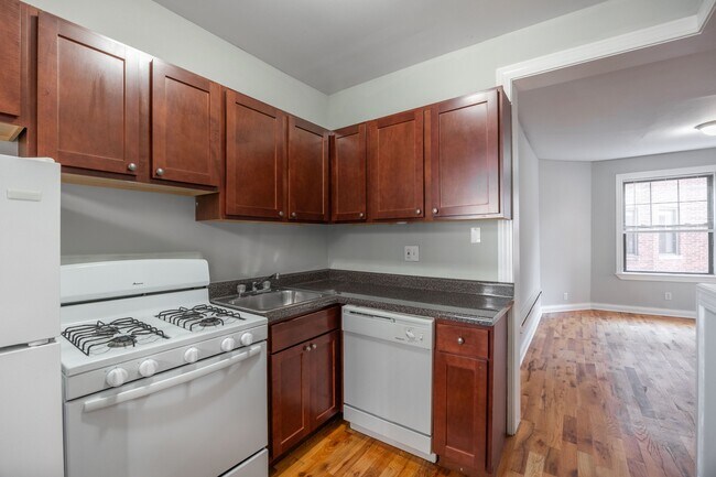 Photo - 4415 N Wolcott Ave Unidad B3