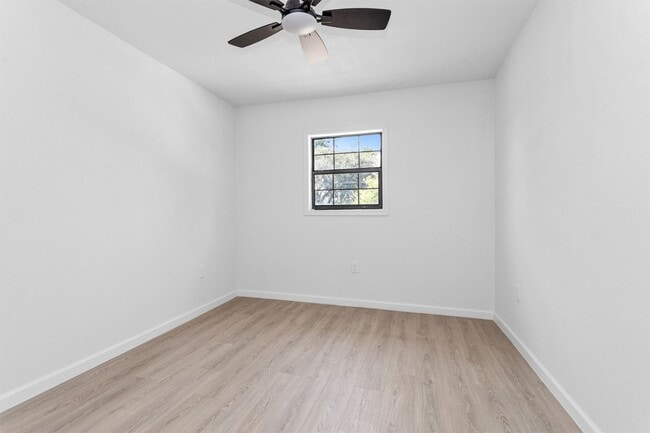 Photo - 16016 Green Manor Dr Unit C