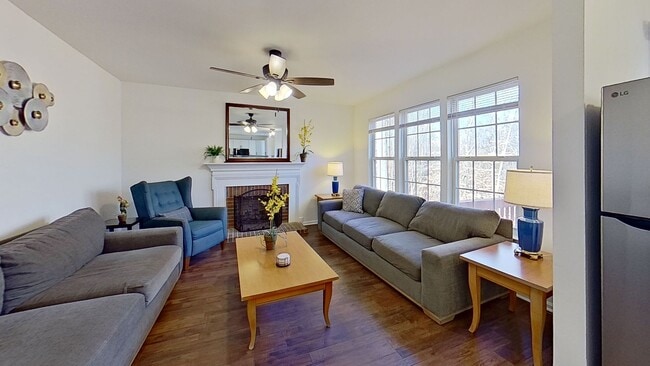 Building Photo - X Culloden More Ct